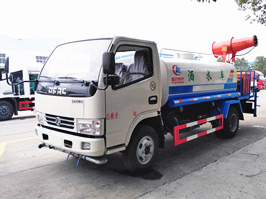 霧炮車(chē)變身“防疫先鋒”,霧炮車(chē)消殺為百姓增設(shè)安全屏障!