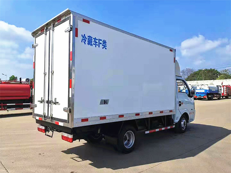 東風途逸國六冷藏車